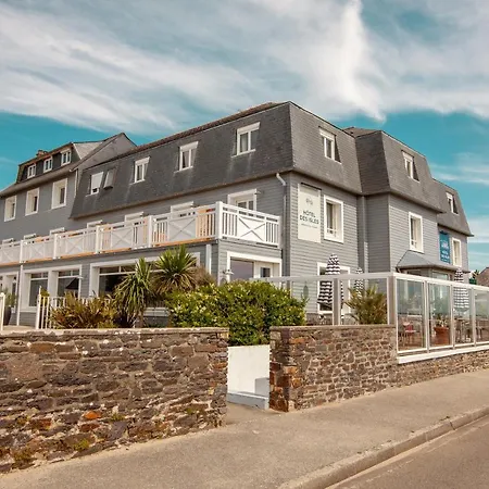 Des Isles Hotel